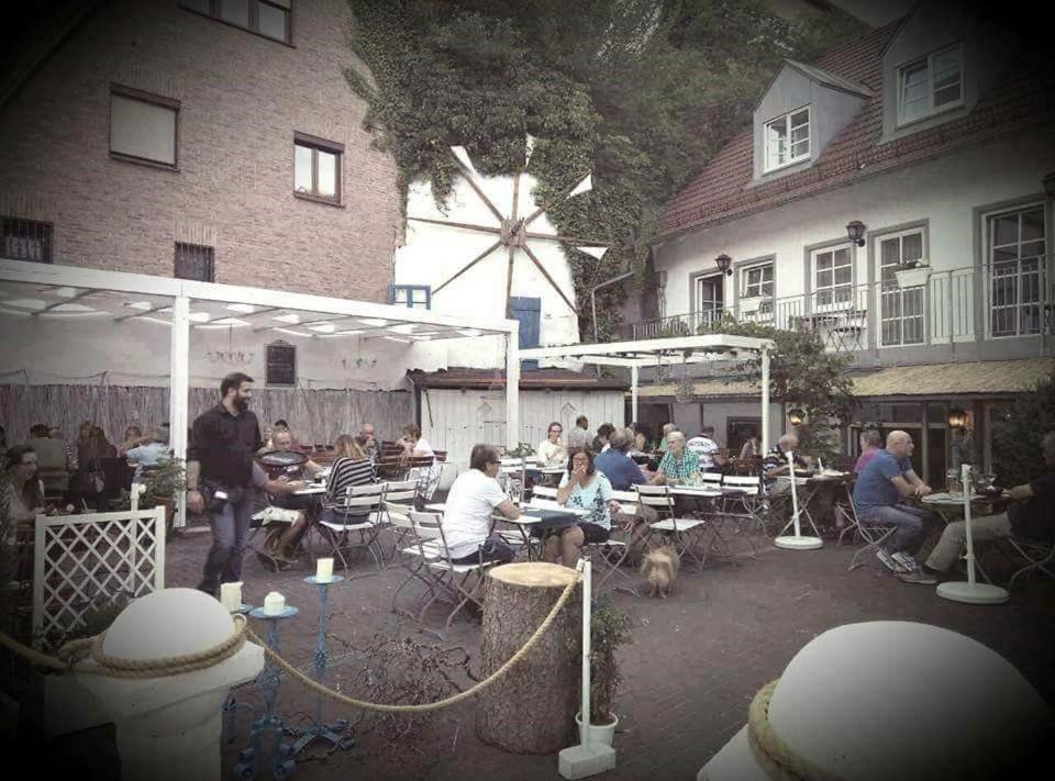 Отель Moosburger Hof Экстерьер фото
