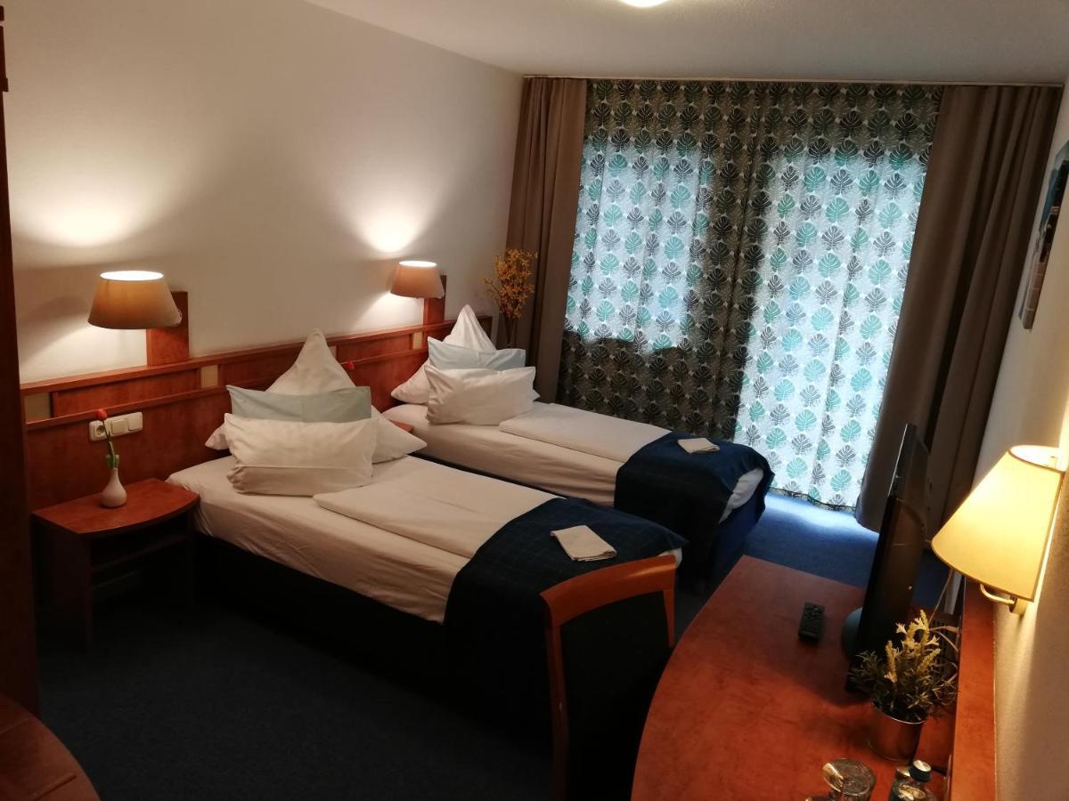 Отель Moosburger Hof Экстерьер фото