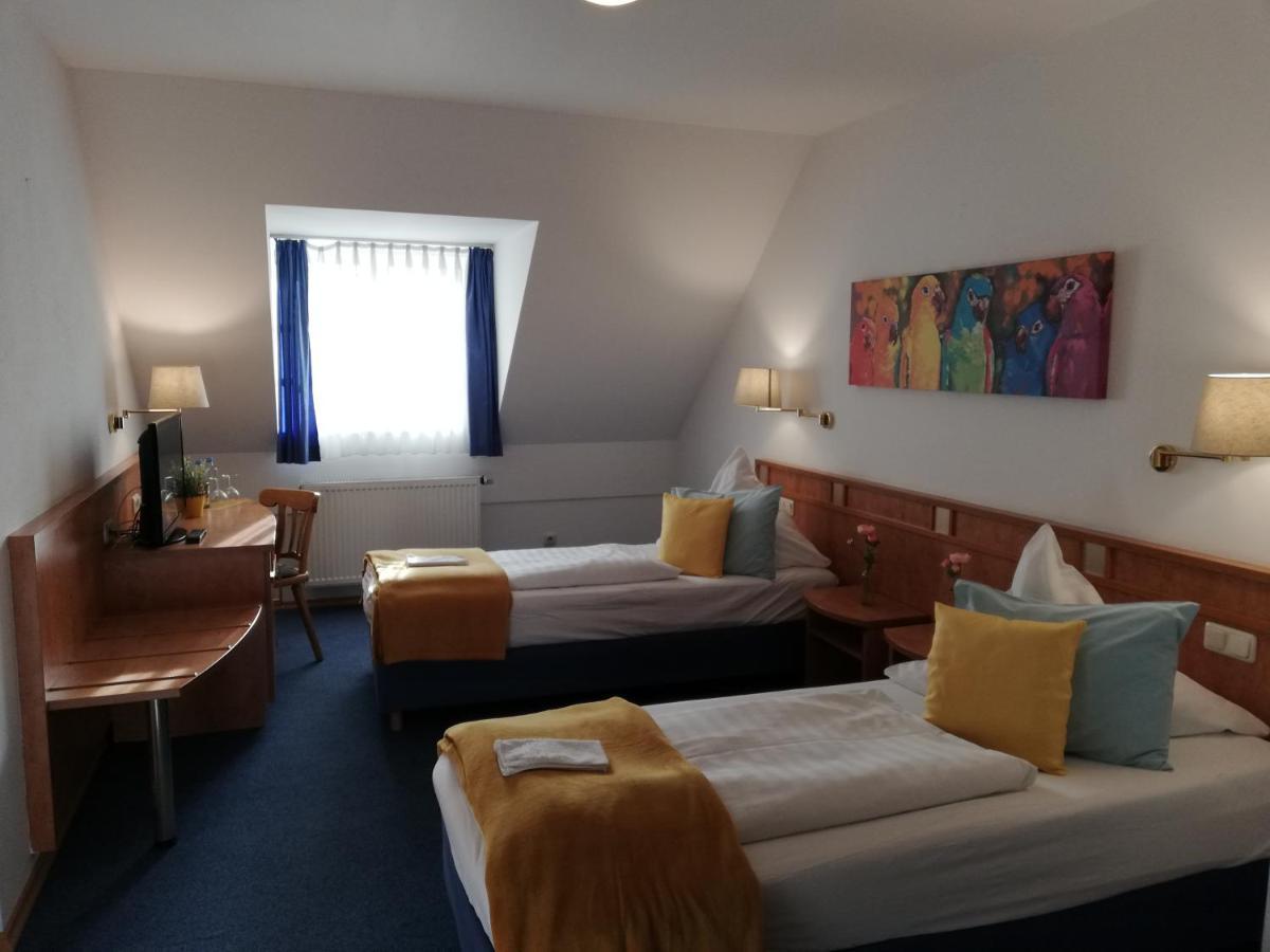 Отель Moosburger Hof Экстерьер фото